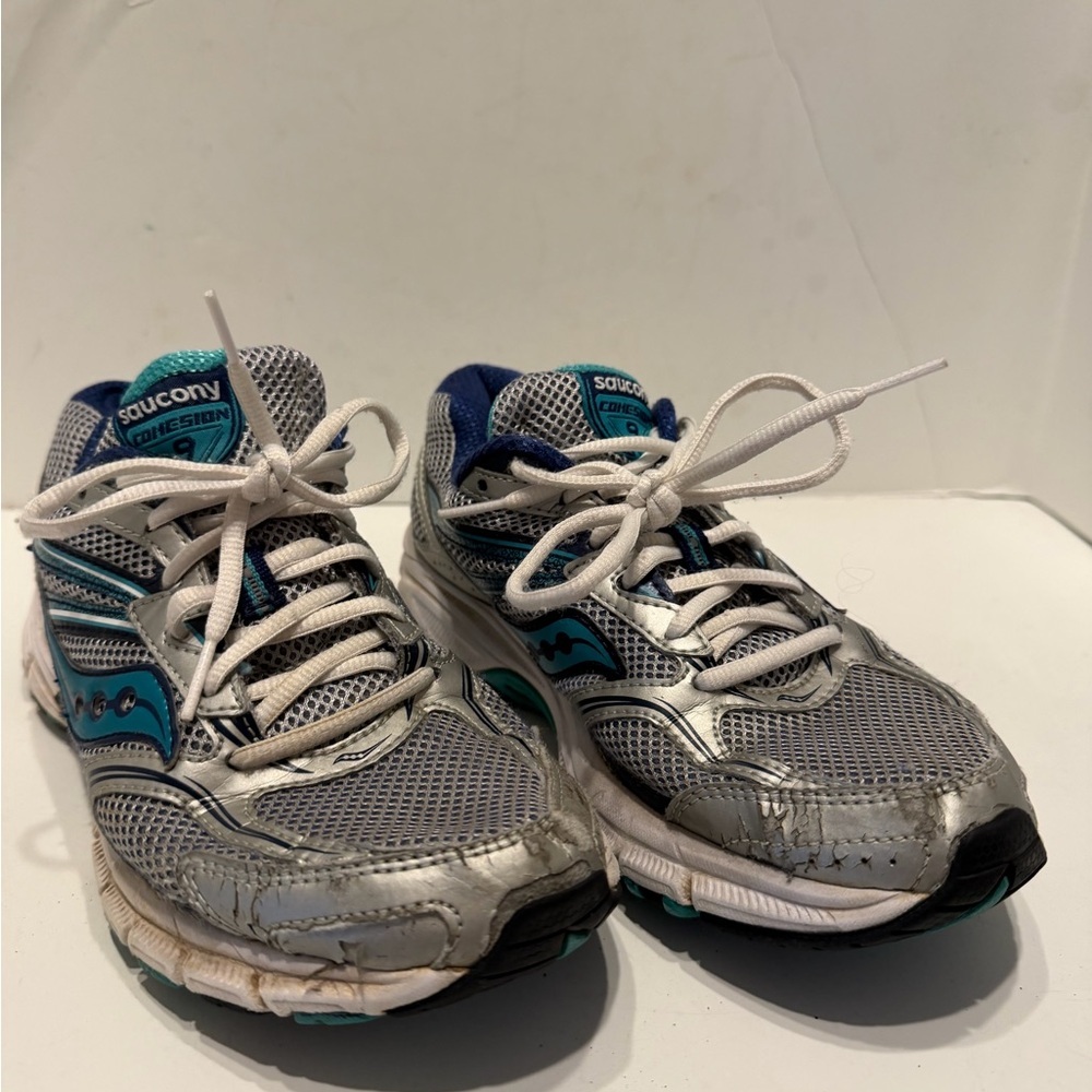 Saucony Silver and Blue Athletic Sneakers